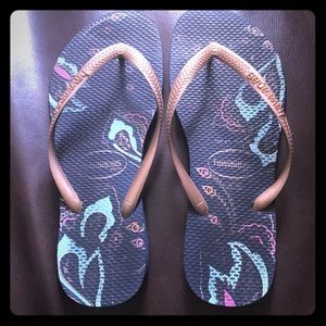 🌸EUC Havaianas Flip Flops🌸